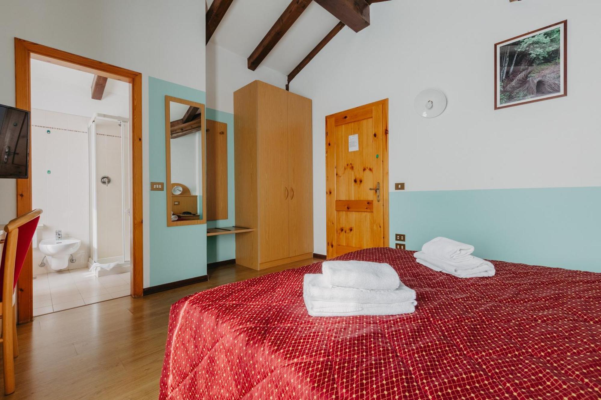Hotel Spera Strigno Kültér fotó